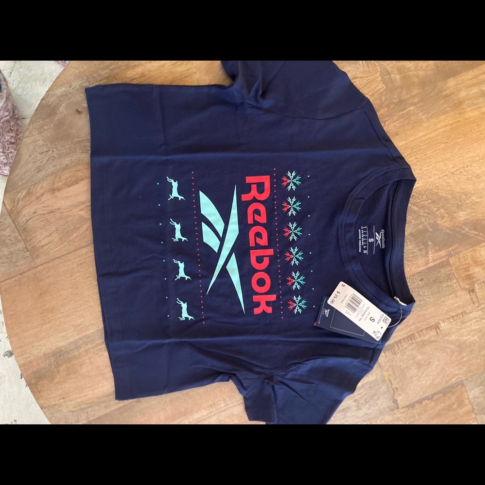 Reebok Cropped Tee - Size S